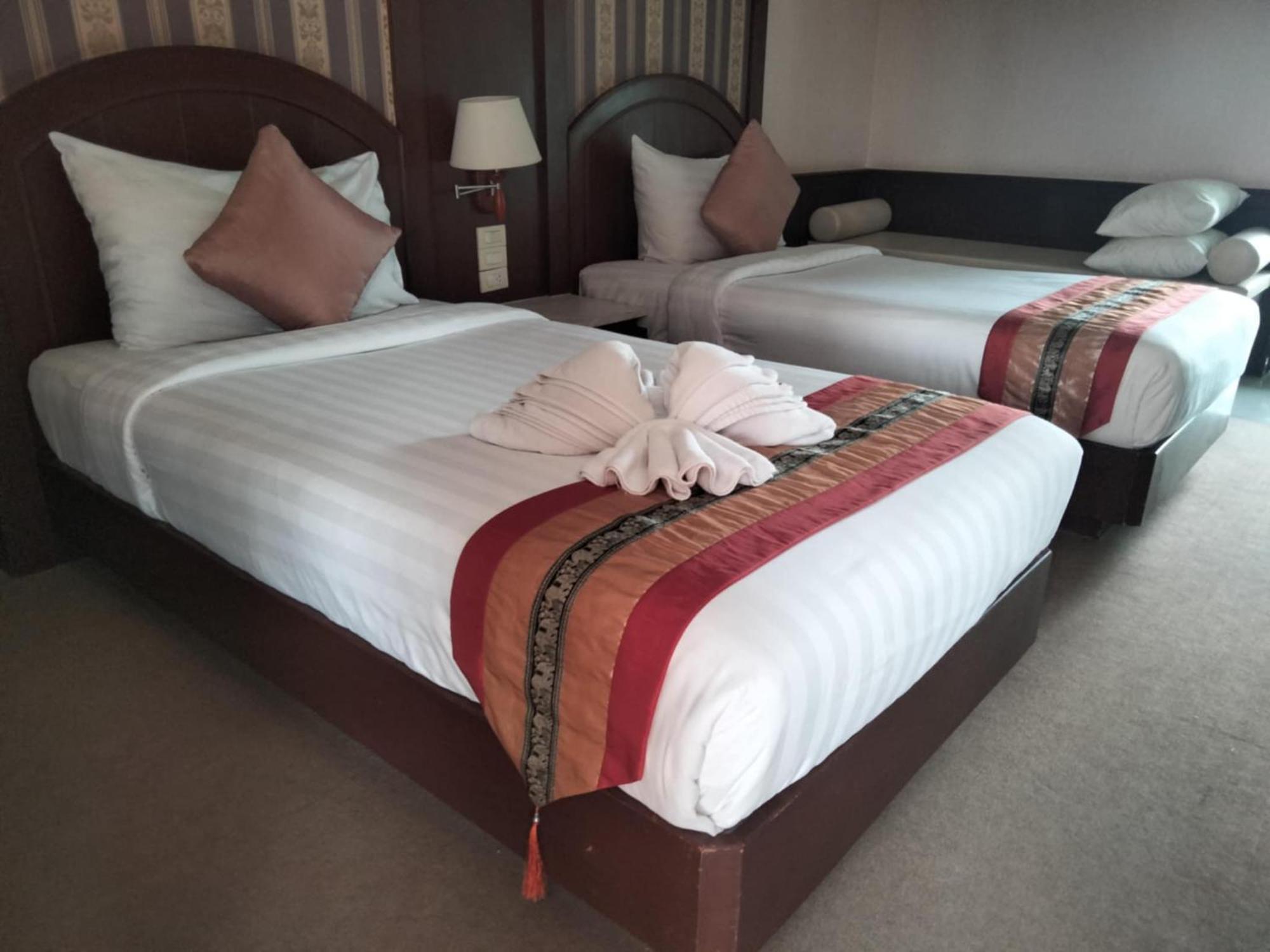 The Lion King Hotel Udonthani Buitenkant foto